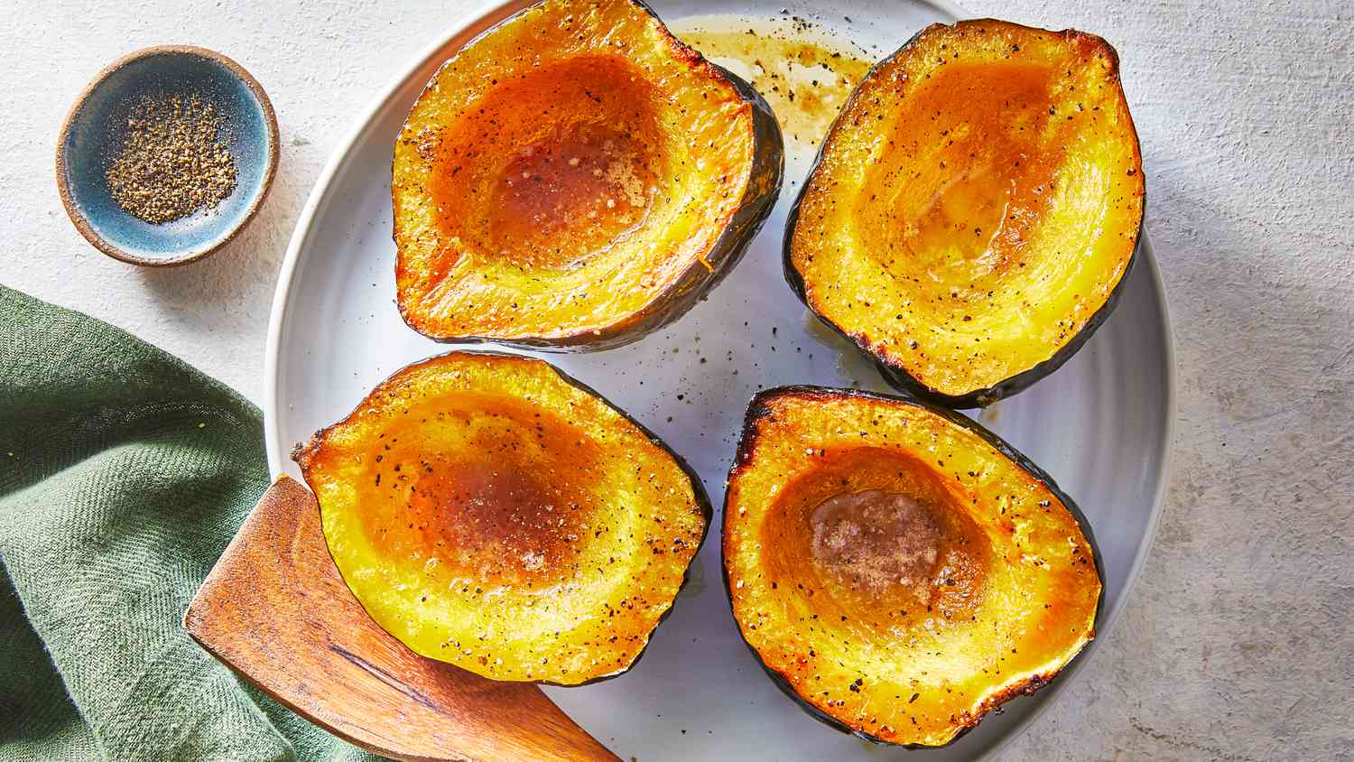 Easy Baked Acorn Squash: Your Go-To Fall & Holiday Side